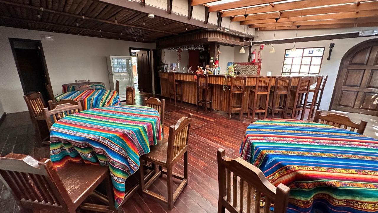 Campus Residencias Bed & Breakfast Quito Exterior photo