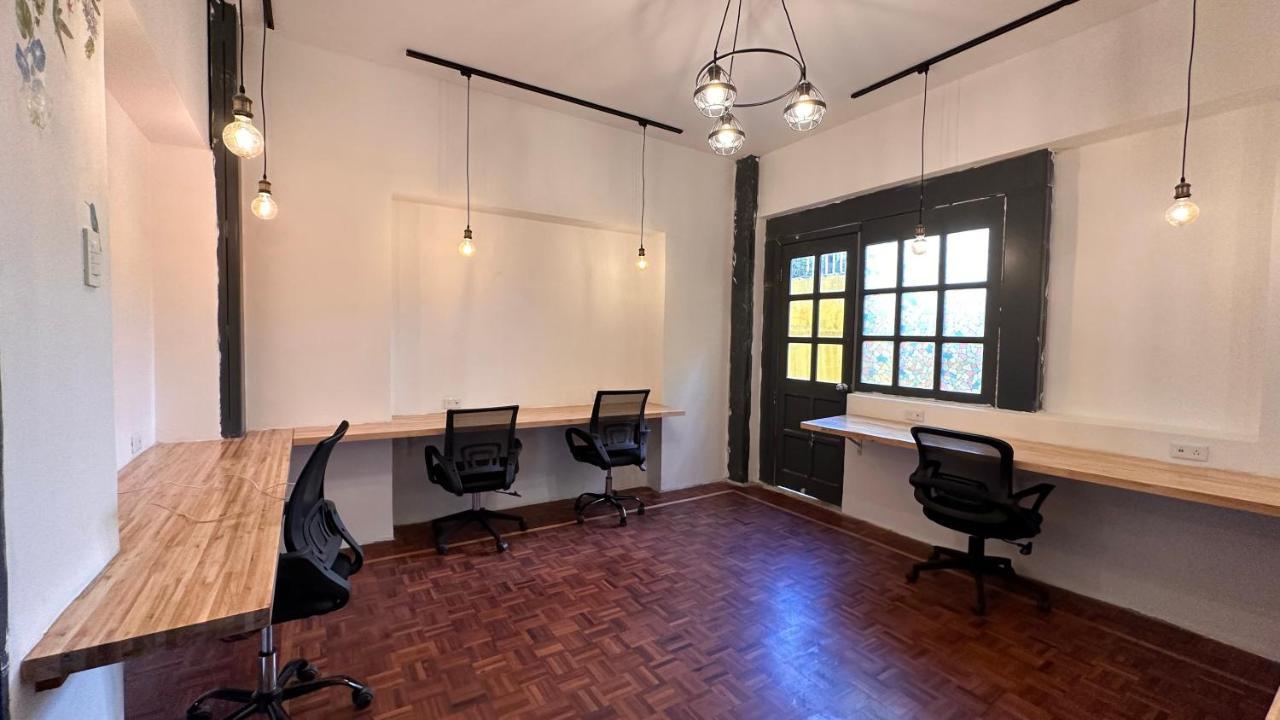Campus Residencias Bed & Breakfast Quito Exterior photo