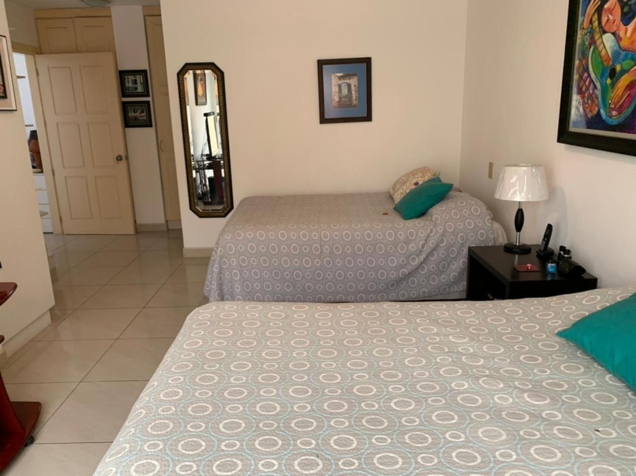 Campus Residencias Bed & Breakfast Quito Exterior photo